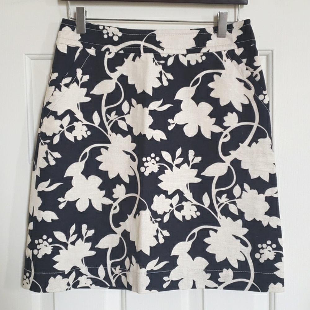 Banana Republic Navy Cream Floral Basketweave Pencil Skirt Size 4 Lined Pocket